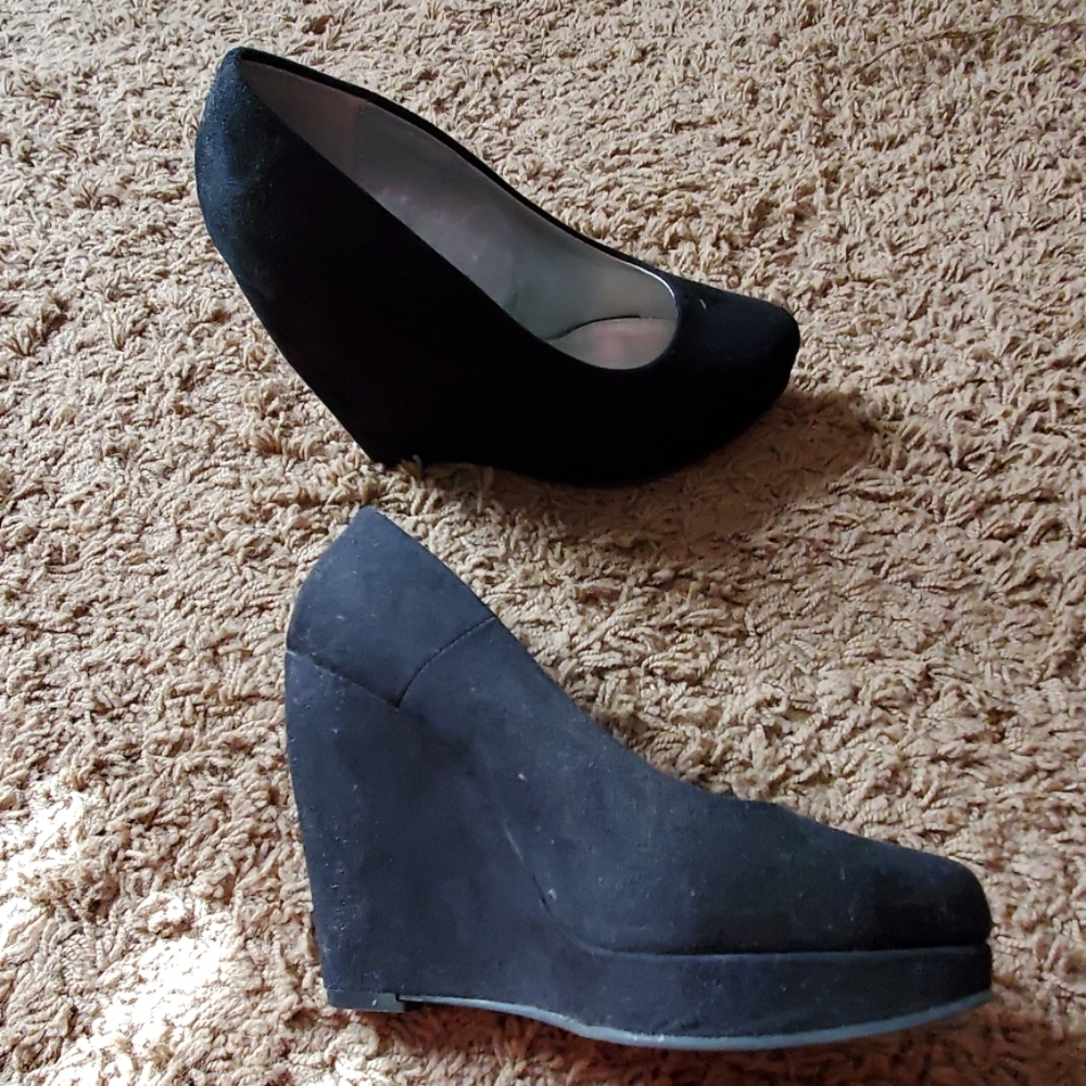 Wedge - Picture 3 of 4